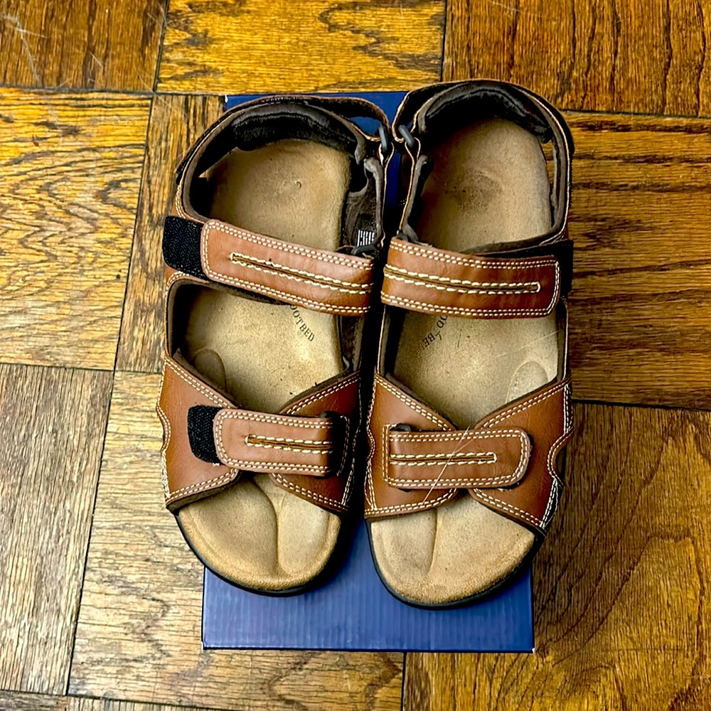 Dockers - Sandals - Men’s Size 9 Wide - Rust Colored - Velcro - Worn w/ Box